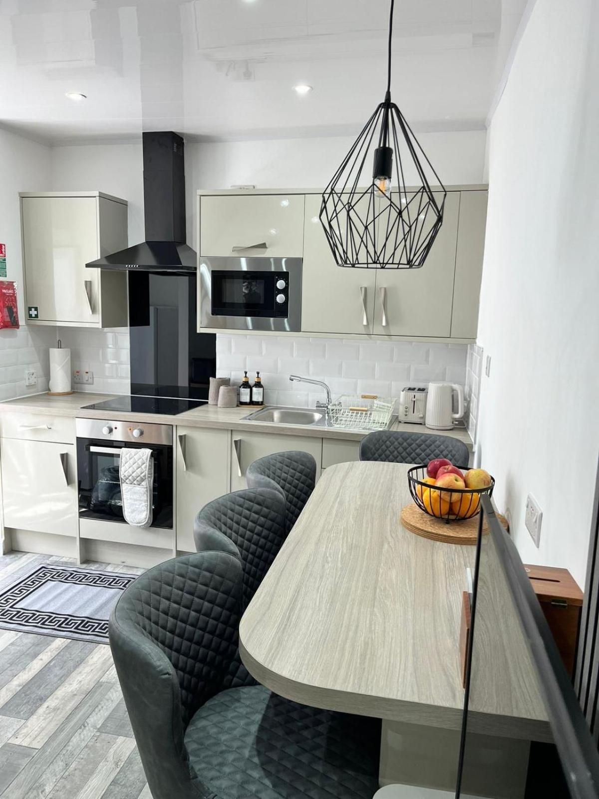 39 Wells Street Apartment Інвернесс Екстер'єр фото